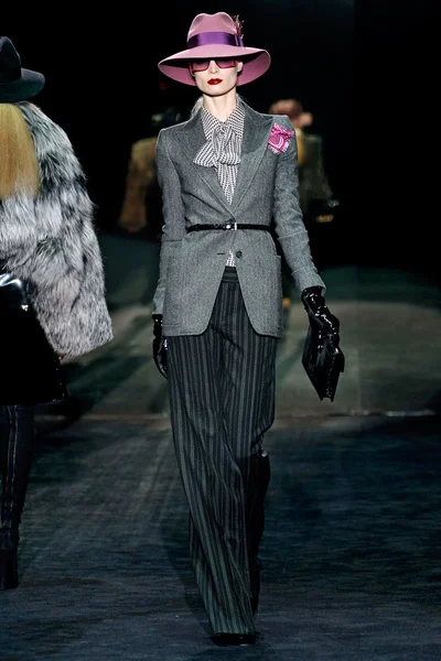 Look 38
